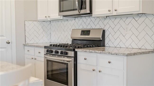 Building Photo - 1222 Bradley St