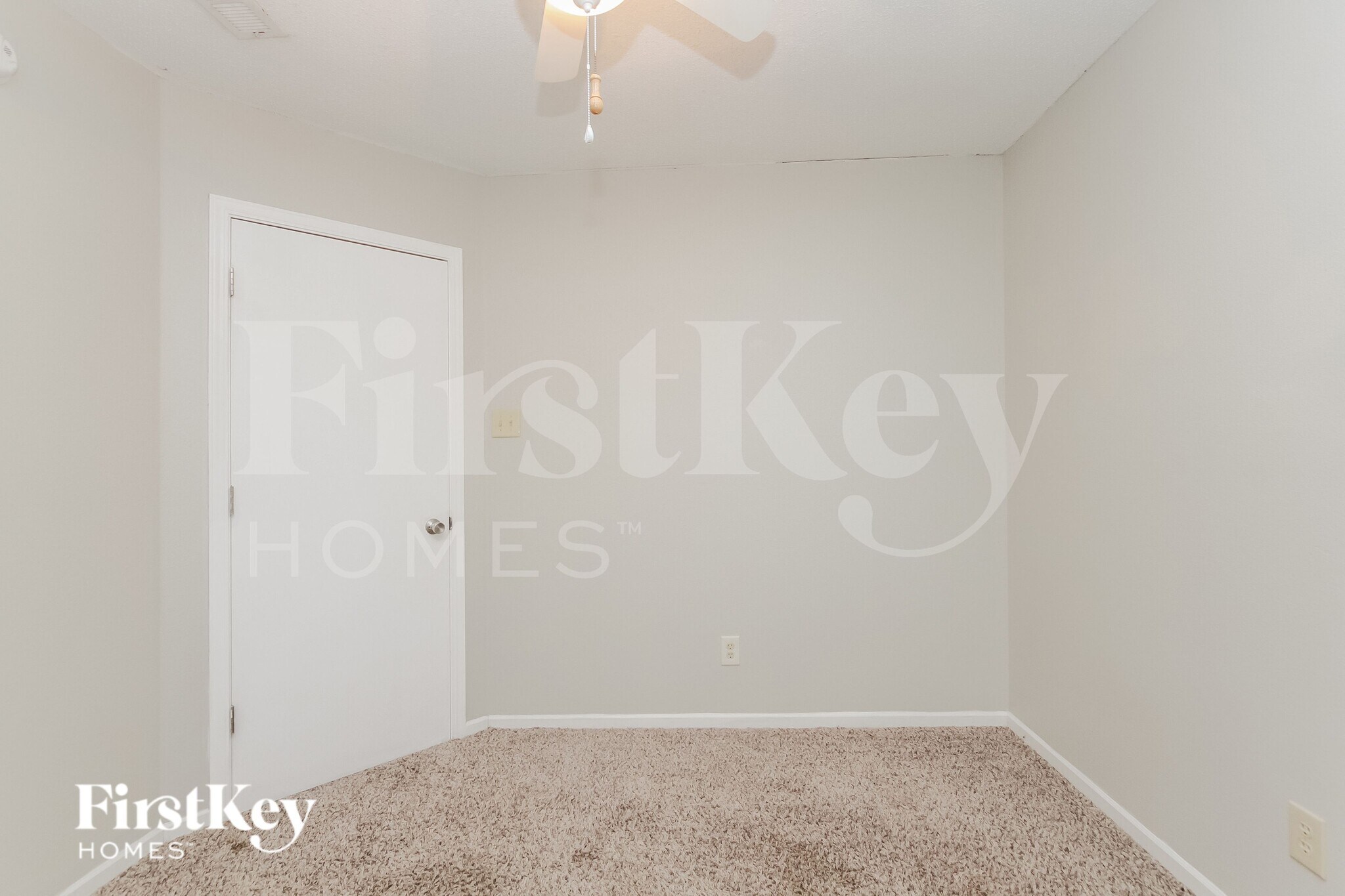 Building Photo - 2391 Providence Ct