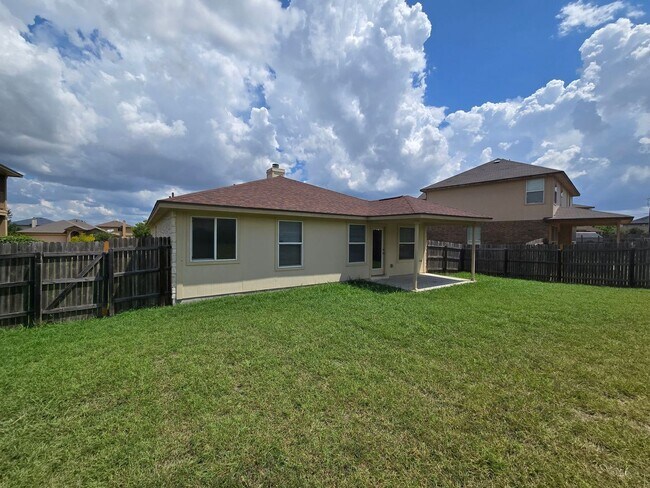 Building Photo - 4804 Bayer Hollow Dr