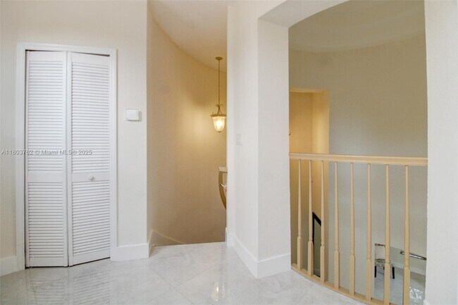 Building Photo - 15445 SW 26th Terrace