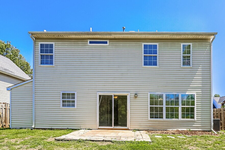 Building Photo - 112 Bluffton Rd