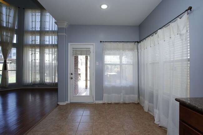 Building Photo - 16706 Mallory Bridge Dr
