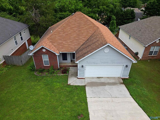 Building Photo - 183 Hollington Dr NE