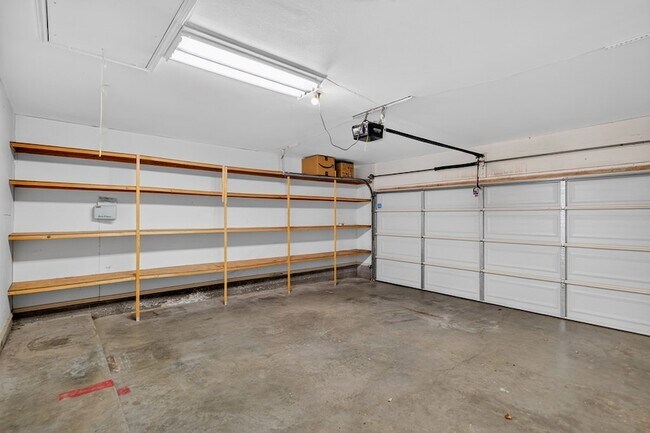 Building Photo - 1709 Castleford Rd