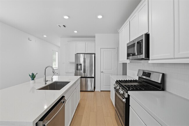 Building Photo - 21811 White Bellflower Ln