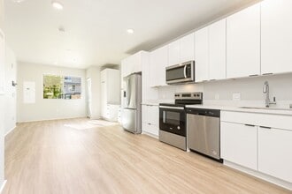 Building Photo - 91-3575-3575 Kamolehonua St