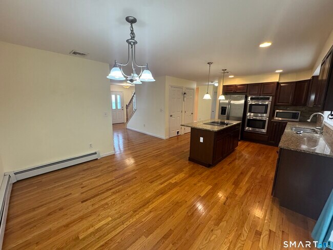Building Photo - 32 Tyler Hill Rd