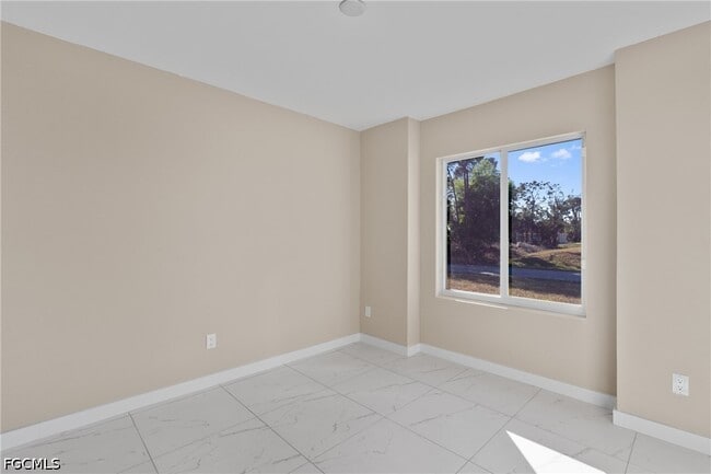 Building Photo - 3513 NE 17th Pl