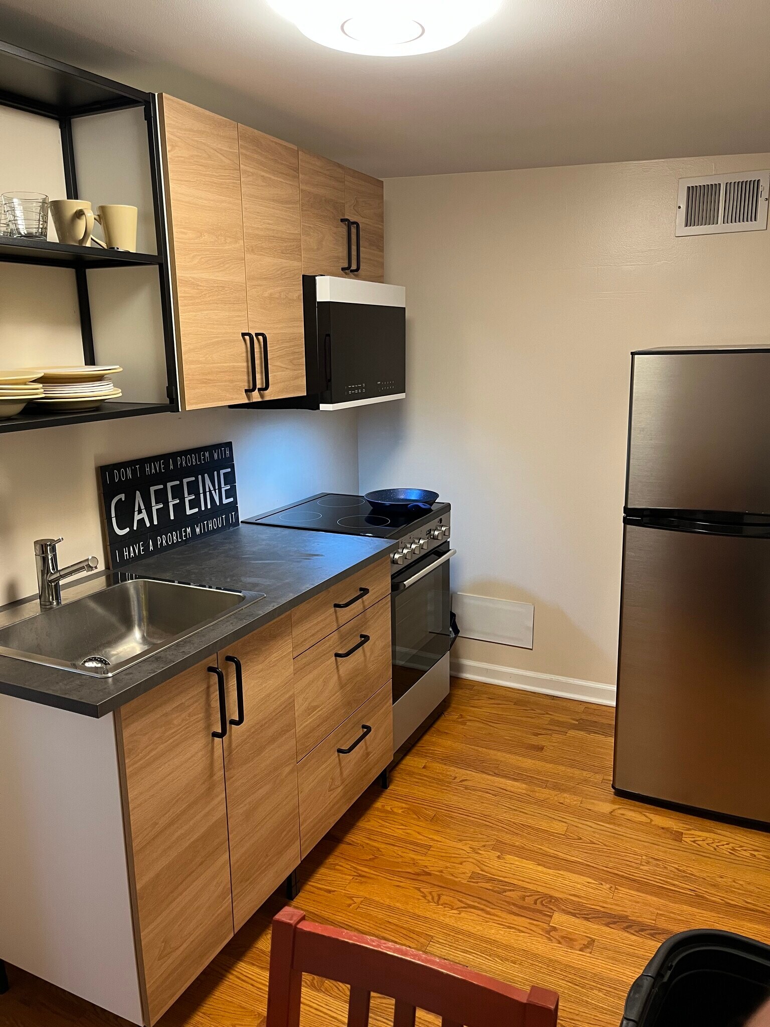 Kitchen - 277 Snowden Ln