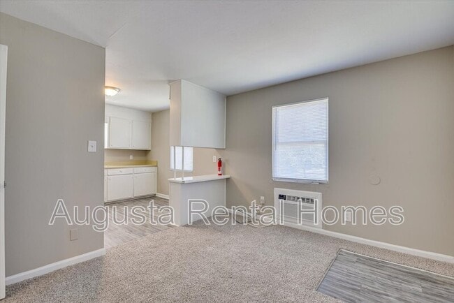 Building Photo - 325 B Verdery Drive