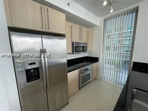 Building Photo - 1111 SW 1st Ave