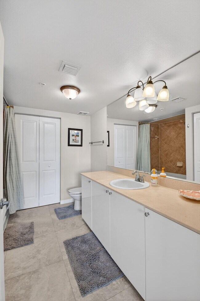 Building Photo - 600 S Dixie Hwy