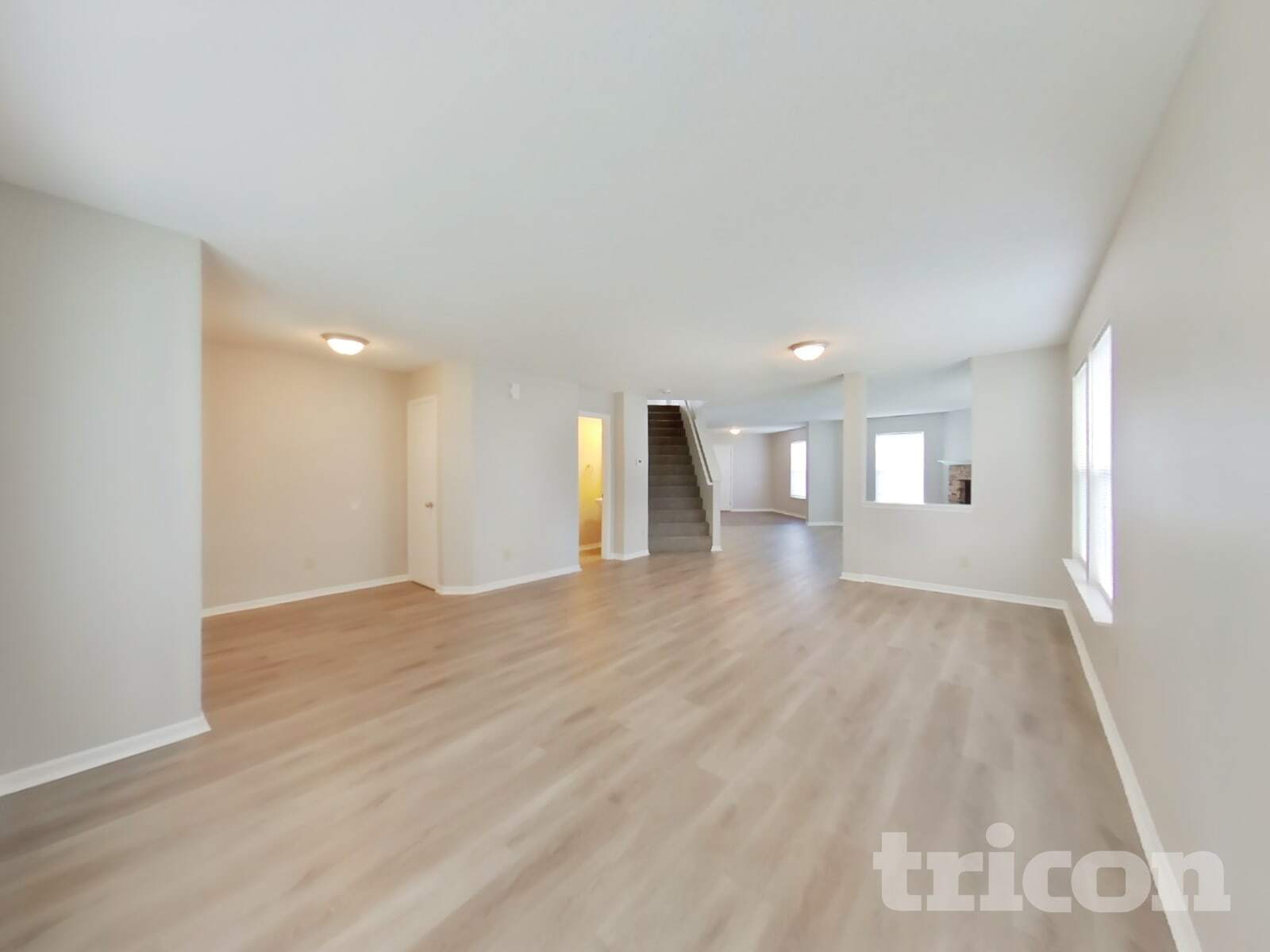 Building Photo - 5624 W Littleton Dr