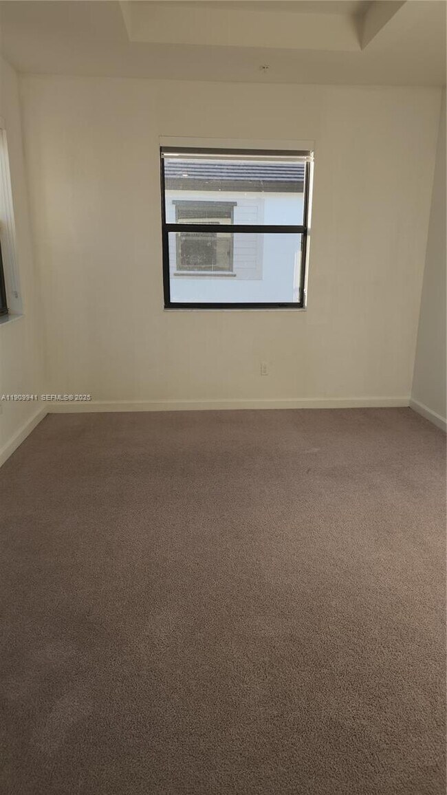 Building Photo - 236 SW 159th Ter