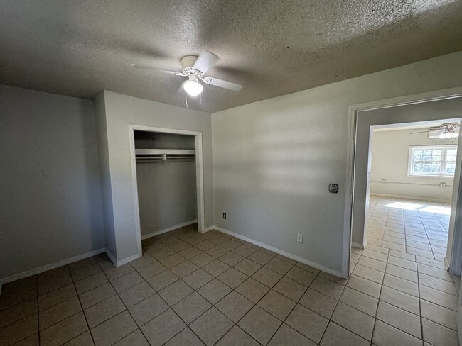 Building Photo - 20756 Old Hwy 59