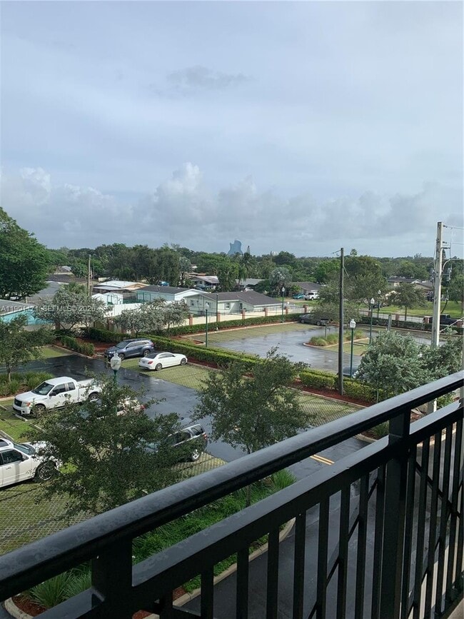 Building Photo - 4100 SW 64th Ave