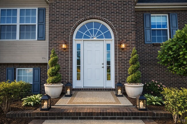 Building Photo - $2500 - 5 Bedrooms 3 Baths + Bonus Room