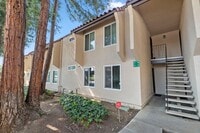 Building Photo - 975 Murrieta Blvd