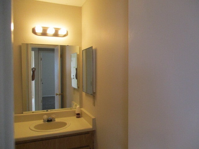 Building Photo - Condo in Chelsea Square, Kissimmee