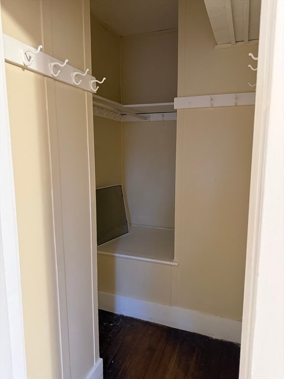 Building Photo - 37 Maple Ave