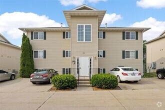 Building Photo - 2 Bed 2 Bath Condo for Rent in Marion!