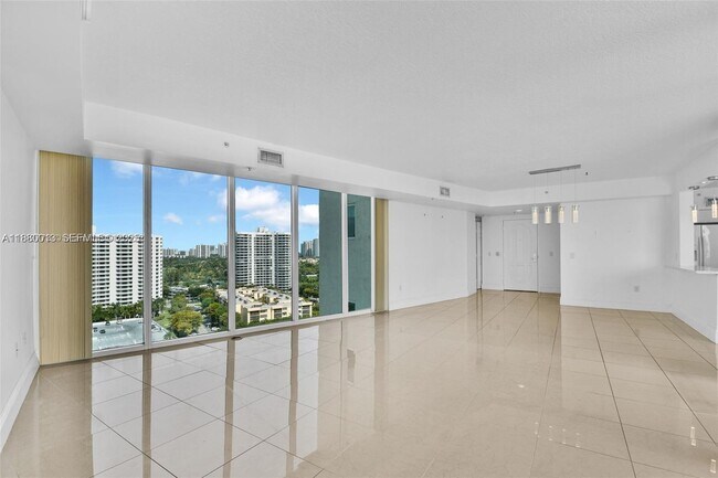 Building Photo - 3370 Hidden Bay Dr