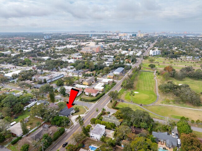 Building Photo - 1401 Drew St