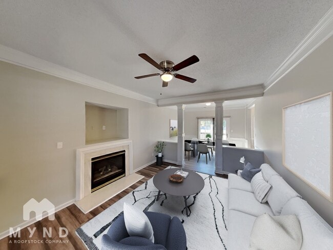 Building Photo - 9043 Silver Coach Ln