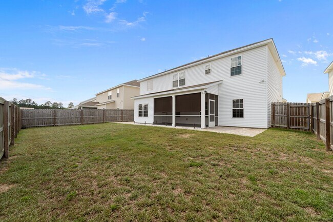 Building Photo - Spacious 5-Bedroom Home in The Palms at New Hampstead with Office & Screened Porch