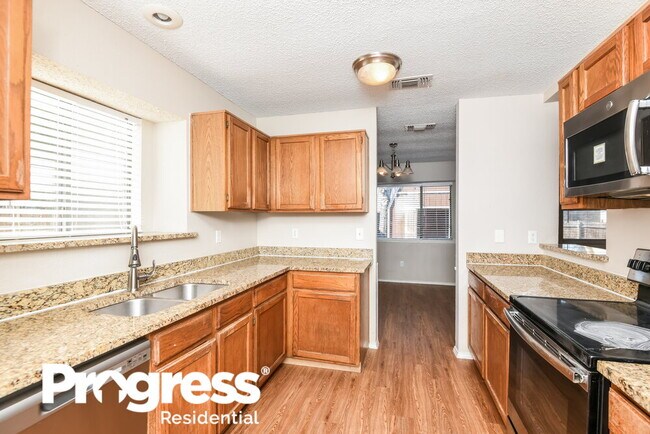 Building Photo - 6436 Peggy Dr