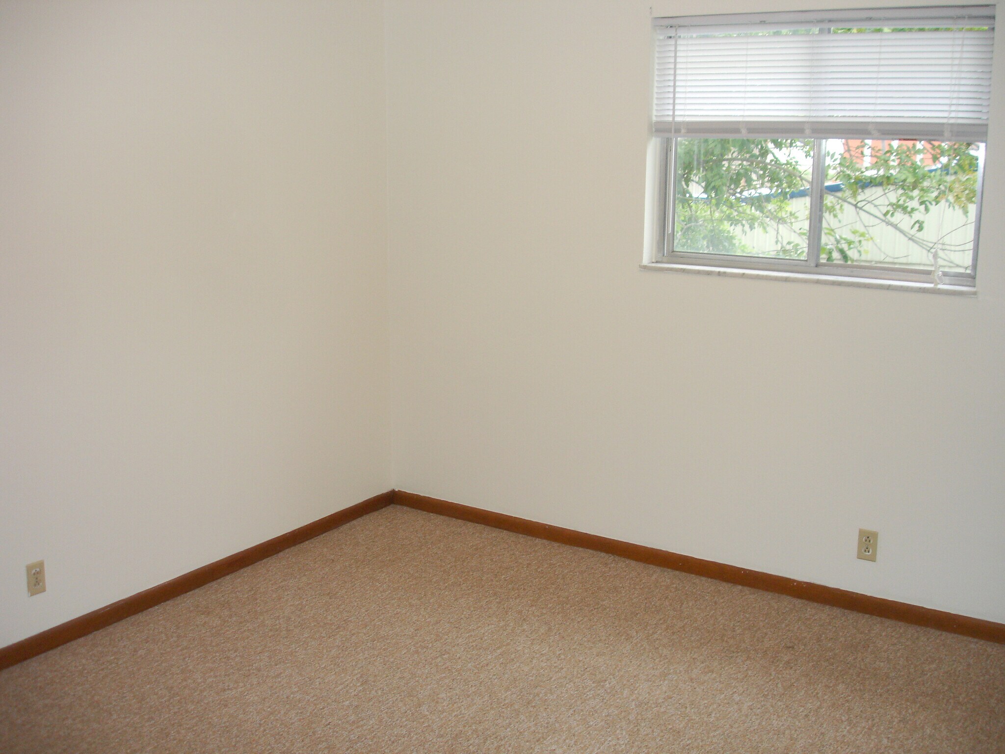 Building Photo - 6626 Ervin Rd