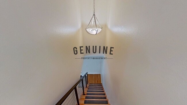 Building Photo - Lovely 2 Bd 1.5Ba Condo in Costa Mesa With Spacious Deck