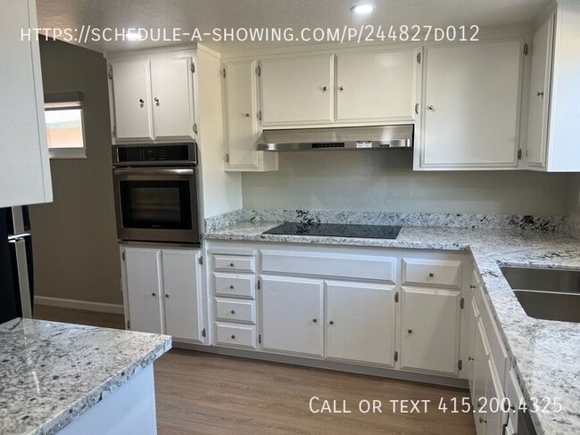 Building Photo - 3521 Rio Grande Dr