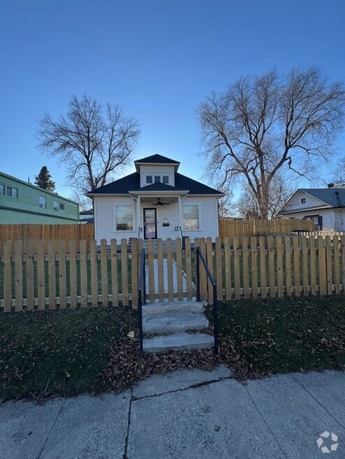 Building Photo - 1510 Cleveland Blvd