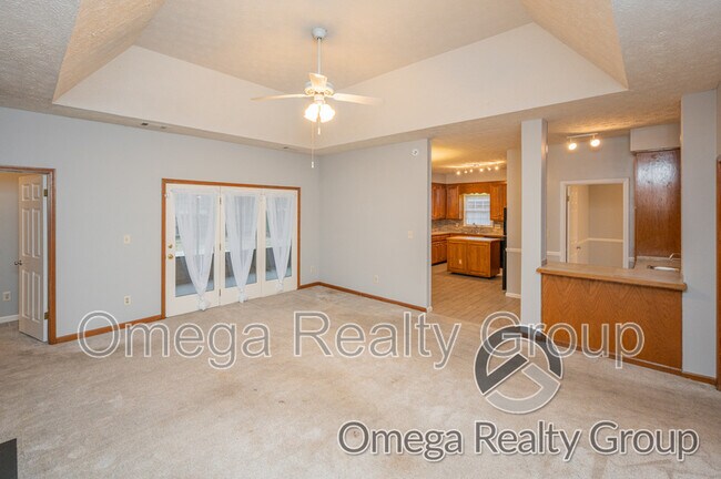 Building Photo - 6928 Cherry Creek Dr