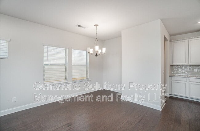 Building Photo - 639 Taylor Bend
