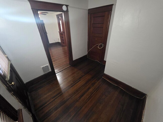 Building Photo - 29 Marshall St