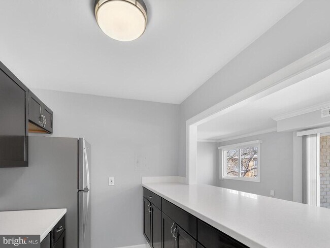 Building Photo - 2908 Kings Chapel Rd