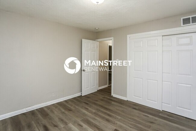 Building Photo - 3 Bedroom Pet-Friendly Home in Kansas City...
