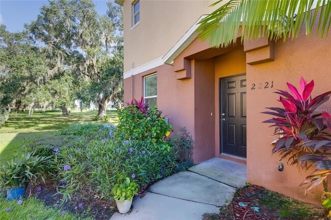 Building Photo - 2221 Betsy Ross Ln