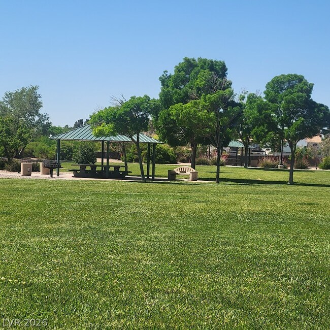 Building Photo - 9180 Sparklewood Ct