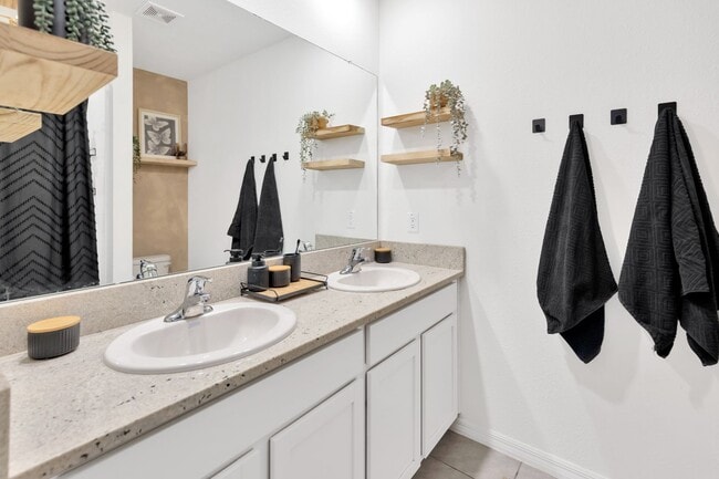 Building Photo - Great home in Lagoon Community