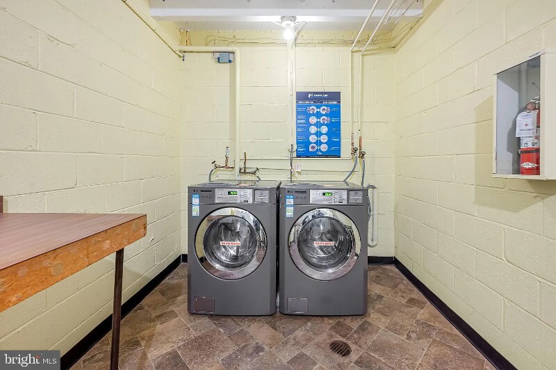 Building Photo - 10850 Green Mountain Cir