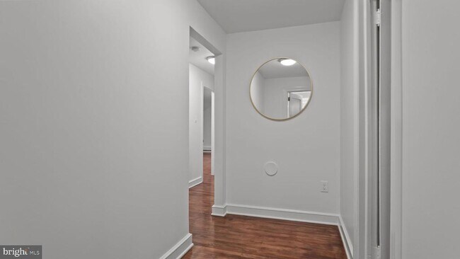 Building Photo - 147 S Delaware Ave