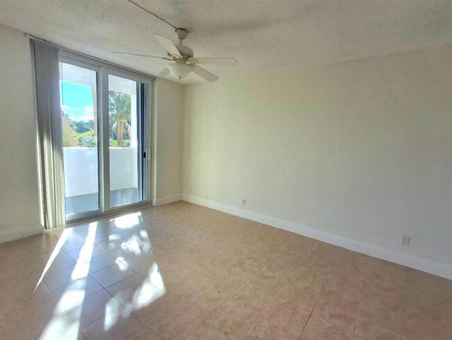 Building Photo - 1421 S Ocean Blvd