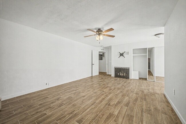 Building Photo - 13608 N 41st Pl