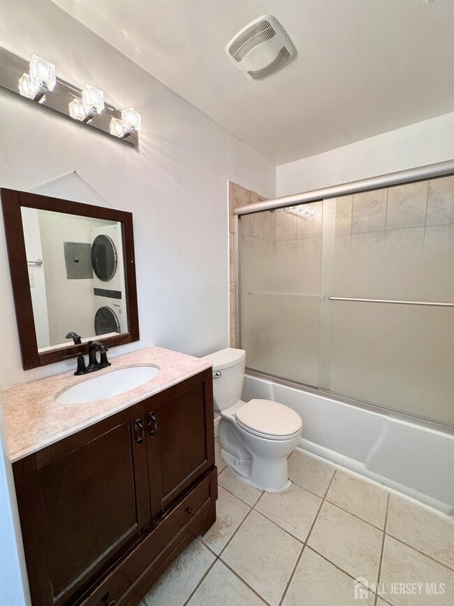Building Photo - 707 Ravens Crest Dr