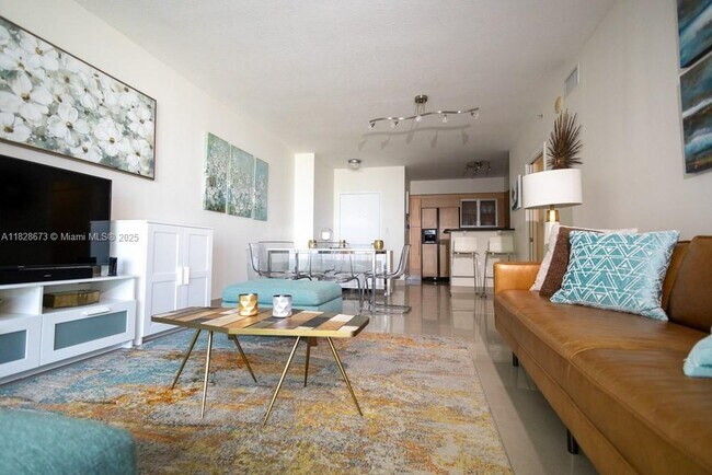 Primary Photo - 335 S Biscayne Blvd