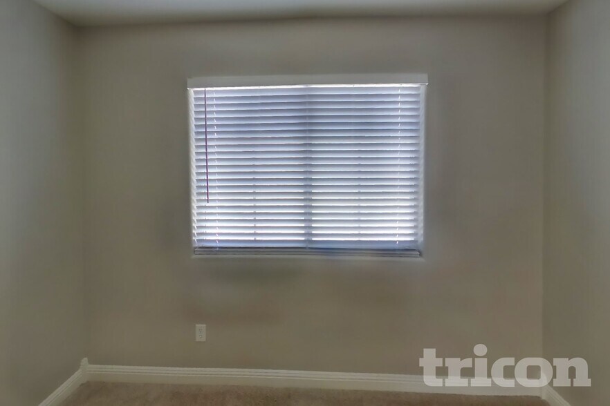 Building Photo - 6310 Maxwood Ct