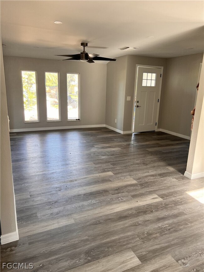 Building Photo - 26941 Leport St